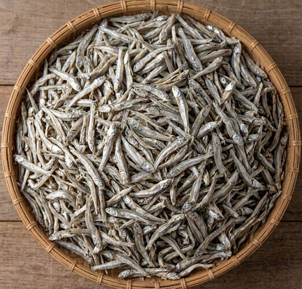 Silver-grey Dried anchovies
